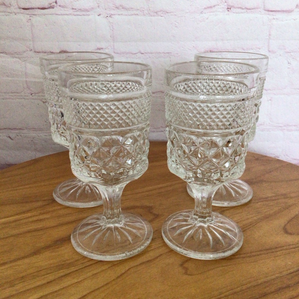 Vintage Anchor Hocking Wexford Claret Wine Glasses - Set of 4